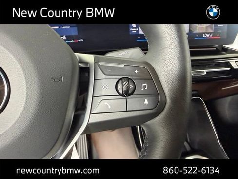 Used 2025 BMW X2 xDrive28i AWD/4WD image 16
