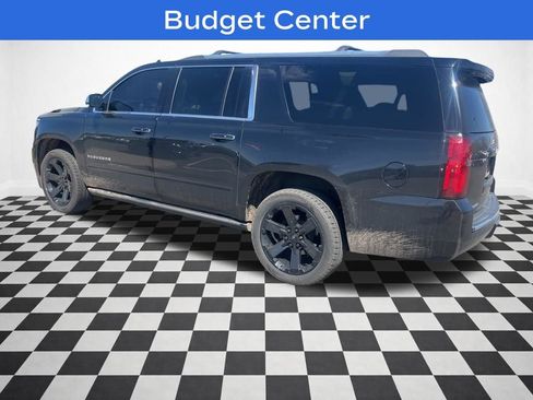 Used 2019 Chevrolet Suburban Premier image 2