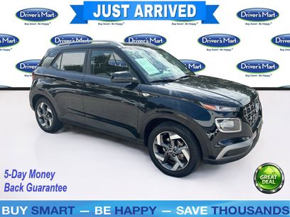 Used 2025 Hyundai Venue SEL
