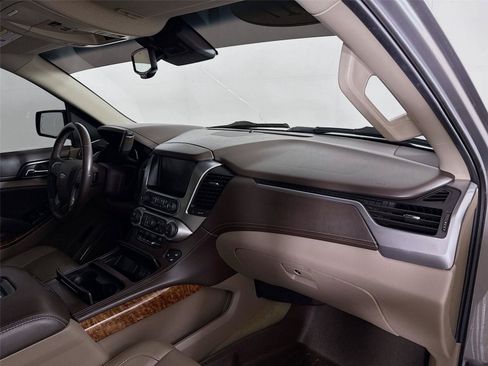 Used 2017 Chevrolet Tahoe Premier AWD/4WD image 30