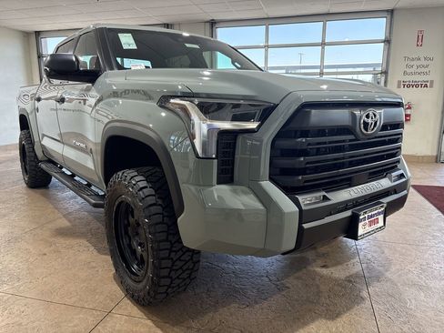 New 2026 Toyota Tundra SR5 AWD/4WD image 4