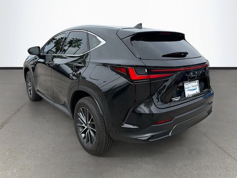 Used 2025 Lexus NX 250 FWD w/ Accessory Package (2T) image 6