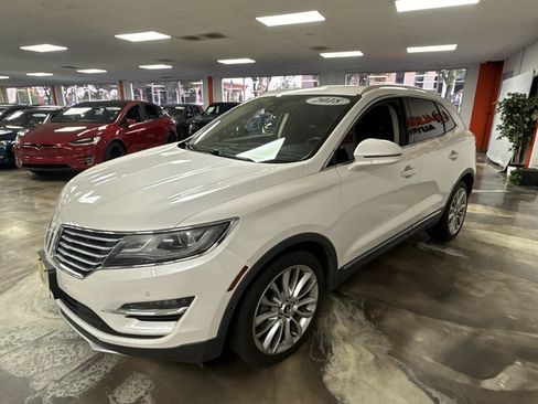 Used 2018 Lincoln MKC Reserve FWD image 3