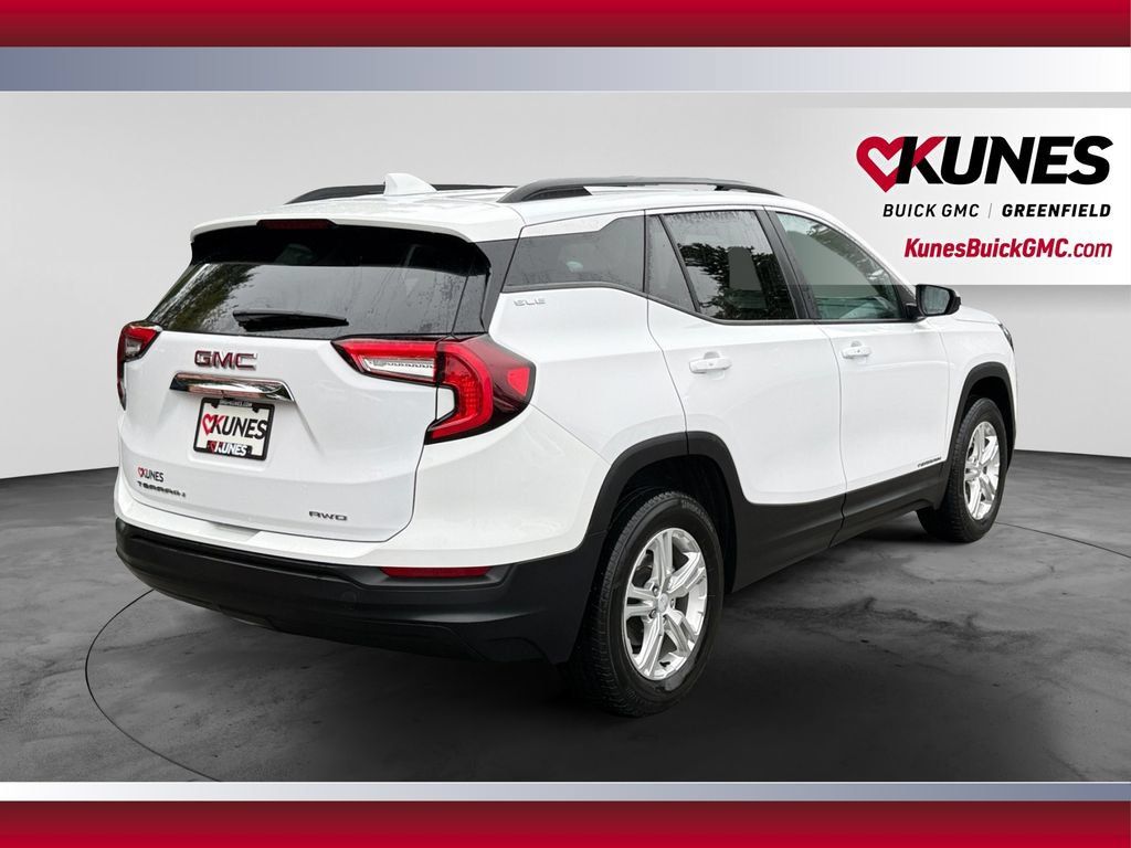 Used 2022 GMC Terrain SLE w/ Driver Convenience Package AWD/4WD image 10