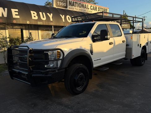 Used 2019 Ford F450 XL w/ Power Equipment Group image 2