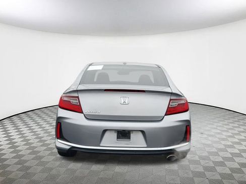 Used 2017 Honda Accord EX-L image 10