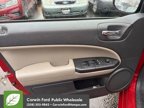 Used 2010 Dodge Caliber SXT image 12