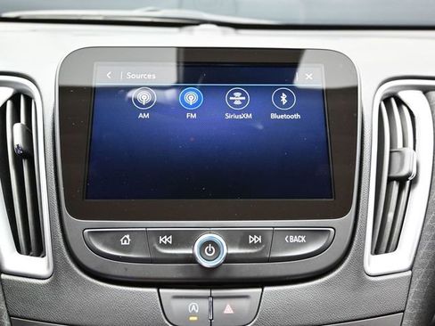 Used 2024 Chevrolet Malibu LT image 33