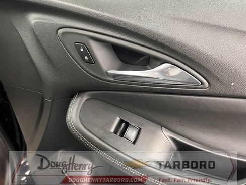 Used 2025 Buick Encore GX Preferred FWD image 38