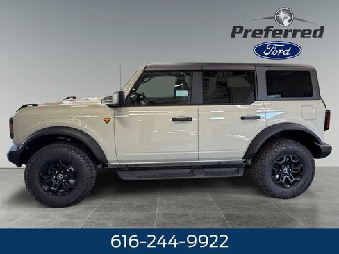 New 2026 Ford Bronco Badlands AWD/4WD image 9