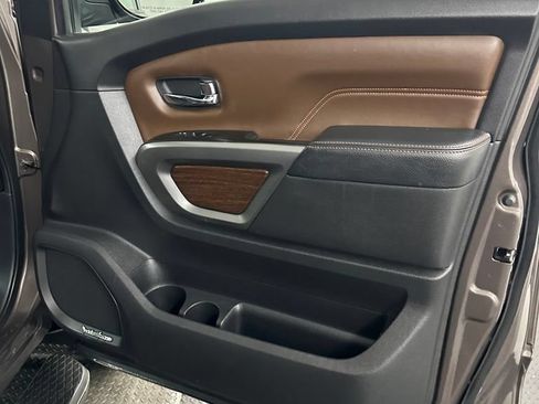 Used 2018 Nissan Titan Platinum Reserve w/ Platinum Utility Package AWD/4WD image 30