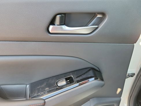 New 2025 Nissan Altima 2.5 SR w/ SR Premium Package image 20