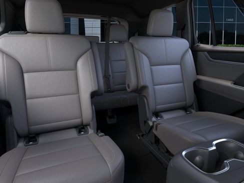 New 2026 GMC Acadia Elevation w/ Super Cruise Package FWD image 17