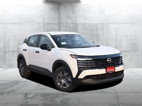 New 2026 Nissan Kicks S image 2