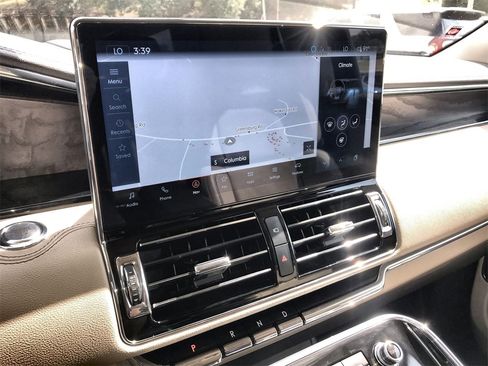 Used 2024 Lincoln Navigator L Reserve image 16