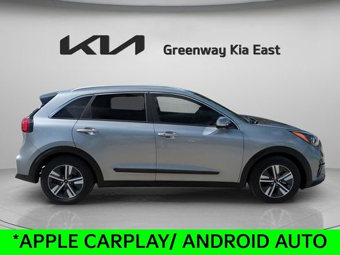 Used 2022 Kia Niro EX Premium image 10