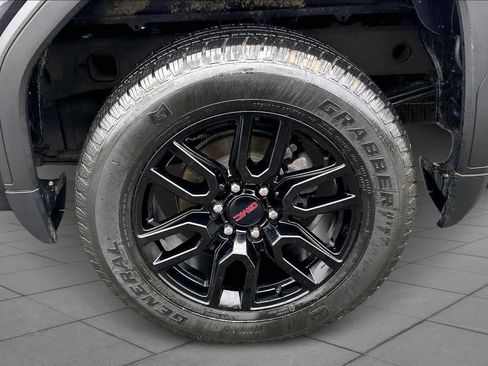 Used 2023 GMC Sierra 1500 Elevation AWD/4WD image 11