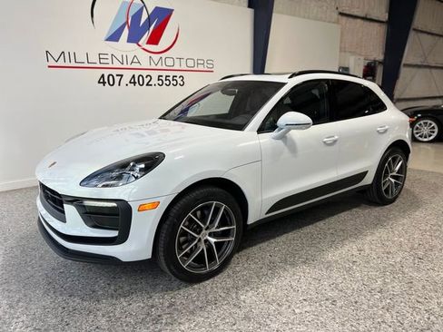 Used 2023 Porsche Macan Turbo image 14