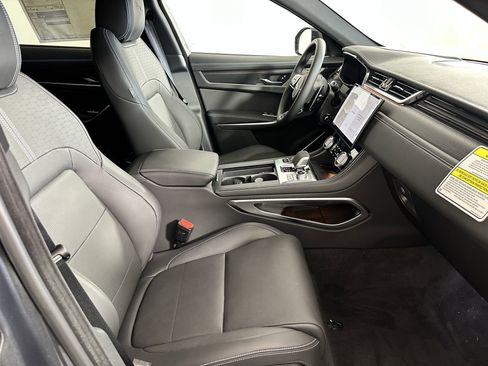 Used 2026 Jaguar F-PACE R-Dynamic S AWD/4WD image 19