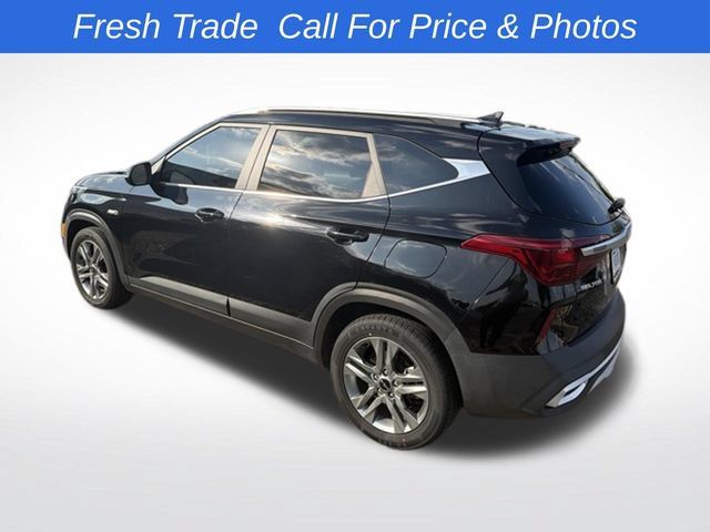 Used 2022 Kia Seltos S AWD/4WD image 4