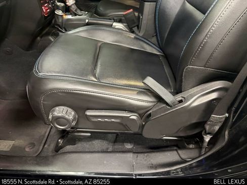 Used 2021 Jeep Wrangler Unlimited Rubicon 4xe image 13