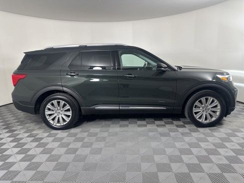 Used 2023 Ford Explorer Limited image 2
