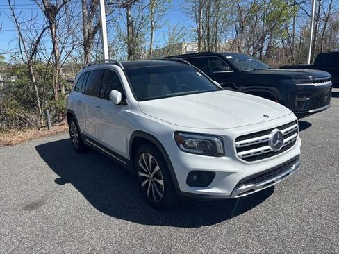 Used 2020 Mercedes-Benz GLB 250 4MATIC image 11