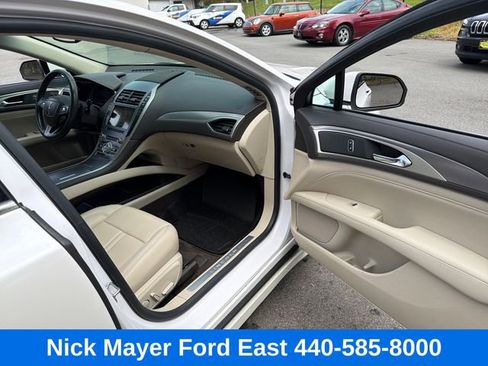 Used 2019 Lincoln MKZ Premiere FWD image 15