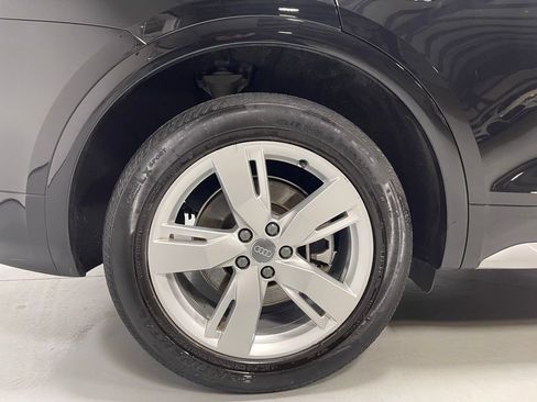 Used 2019 Audi Q5 2.0T Premium Plus image 15