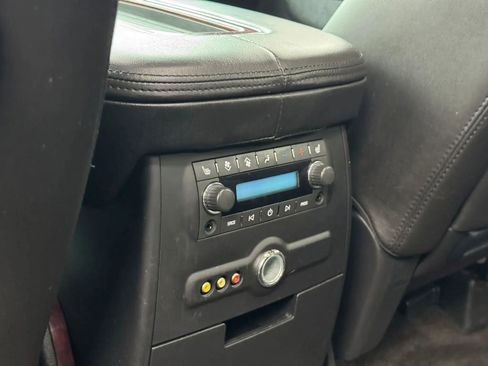 Used 2014 Cadillac Escalade Premium AWD/4WD image 21