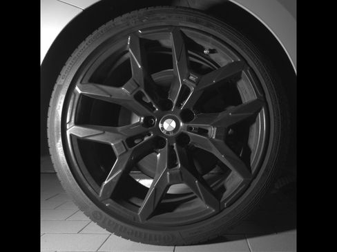 Used 2025 BMW 230i Coupe w/ M Sport Package RWD image 13