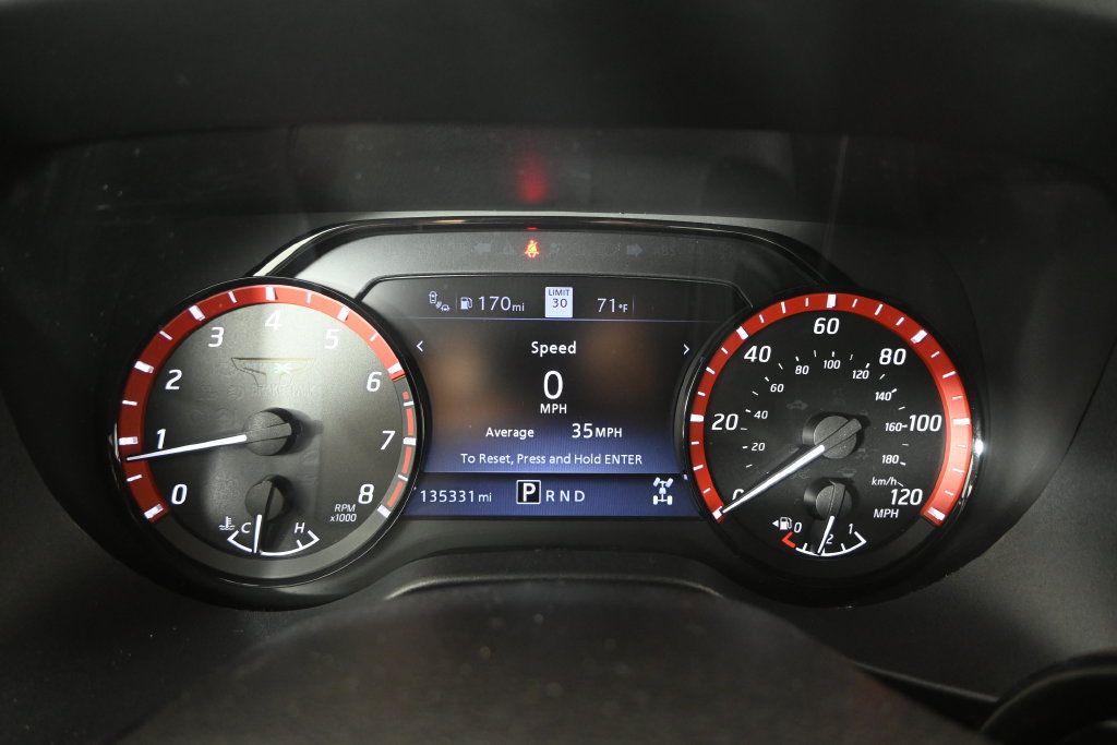 Used 2020 Nissan Titan PRO-4X w/ Pro-4x Convenience Package AWD/4WD image 25
