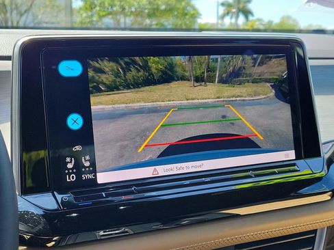 Used 2026 Volkswagen Atlas Cross Sport SE image 23