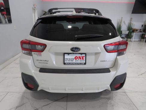 Used 2021 Subaru Crosstrek 2.0i Premium w/ Moonroof Package AWD/4WD image 4