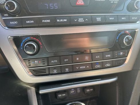 Used 2017 Hyundai Sonata Limited w/ Tech Package 03 FWD image 21
