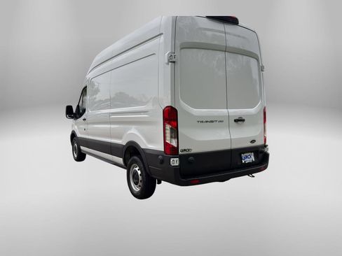 Used 2024 Ford Transit 250 148 High Roof RWD image 8