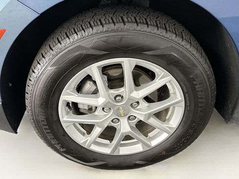 Used 2024 Chevrolet Equinox LT AWD/4WD image 11