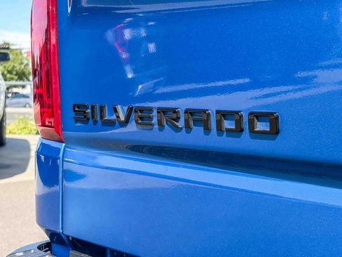Used 2022 Chevrolet Silverado 1500 RST AWD/4WD image 10