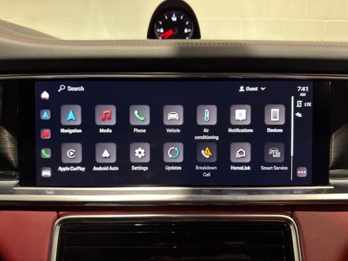 Used 2023 Porsche Panamera 4 Platinum Edition image 14