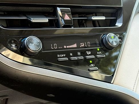 Used 2023 Toyota Camry XLE FWD image 25