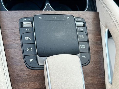 Used 2022 Mercedes-Benz GLS 450 4MATIC image 17