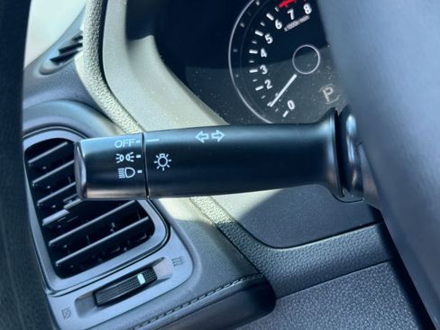 Used 2019 Honda HR-V LX image 27