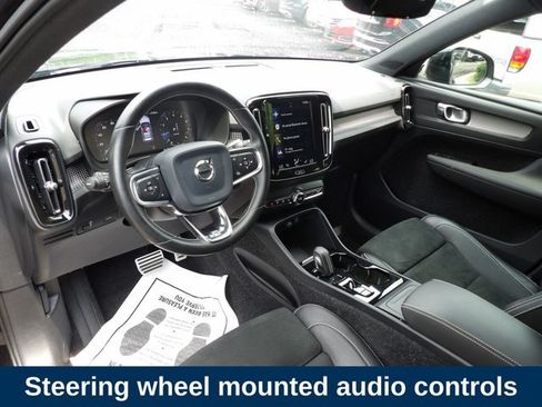 Used 2020 Volvo XC40 T5 R-Design AWD/4WD image 11