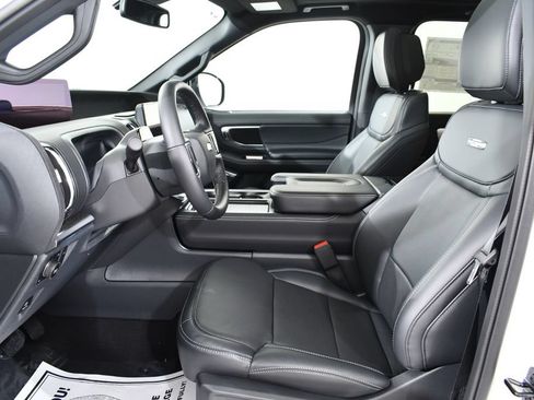 New 2026 Ford Expedition Platinum w/ Stealth Appearance Package AWD/4WD image 6