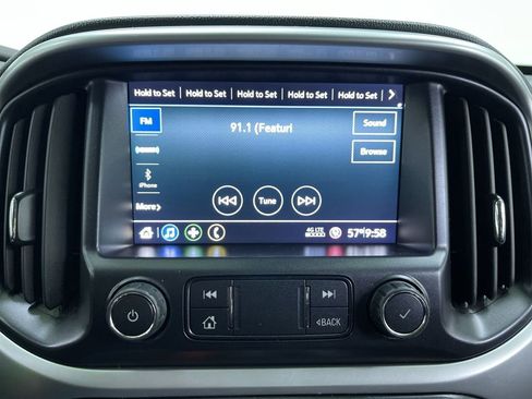 Used 2022 Chevrolet Colorado LT w/ Fleet Safety Package image 21