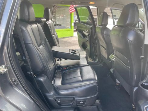 Used 2020 Subaru Ascent Limited w/ Popular Package #3 AWD/4WD image 13