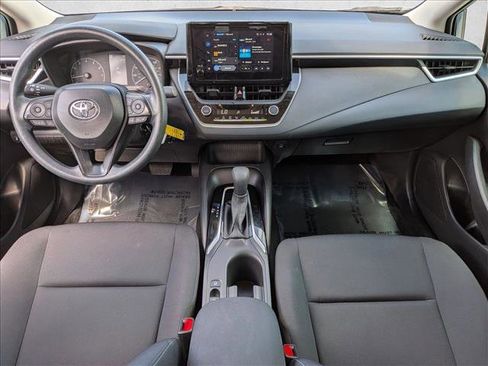 Used 2025 Toyota Corolla LE FWD image 16