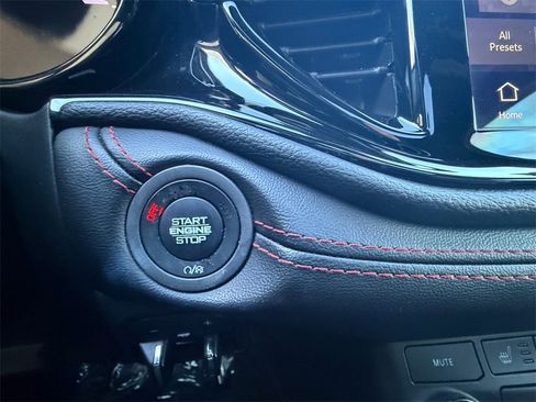 Used 2023 Dodge Durango GT image 25