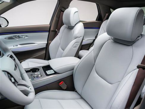 New 2026 Genesis GV70 2.5T Advanced AWD/4WD image 19