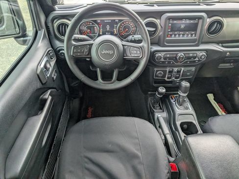 Used 2019 Jeep Wrangler Unlimited Sport S AWD/4WD image 11